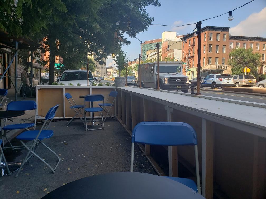 Fourth Avenue Pub | restaurant | 76 4th Ave, Brooklyn, NY 11217, USA | 7186432273 OR +1 718-643-2273