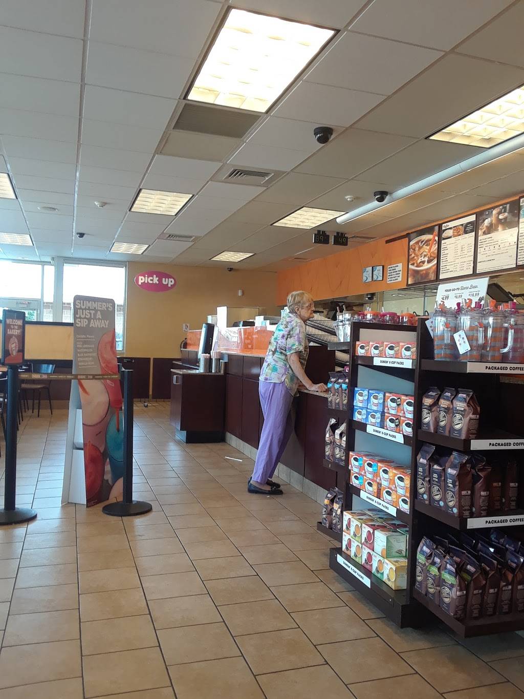 Dunkin | bakery | 784 Belmont St, Brockton, MA 02301, USA | 5085834144 OR +1 508-583-4144