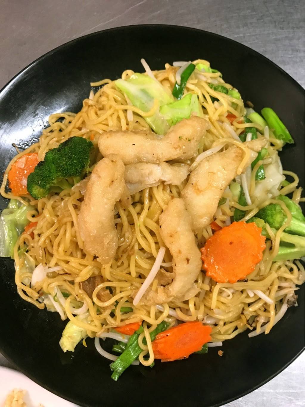 Mine Eathai | restaurant | 10444 Knott Ave, Anaheim, CA 92804, USA | 7142299208 OR +1 714-229-9208