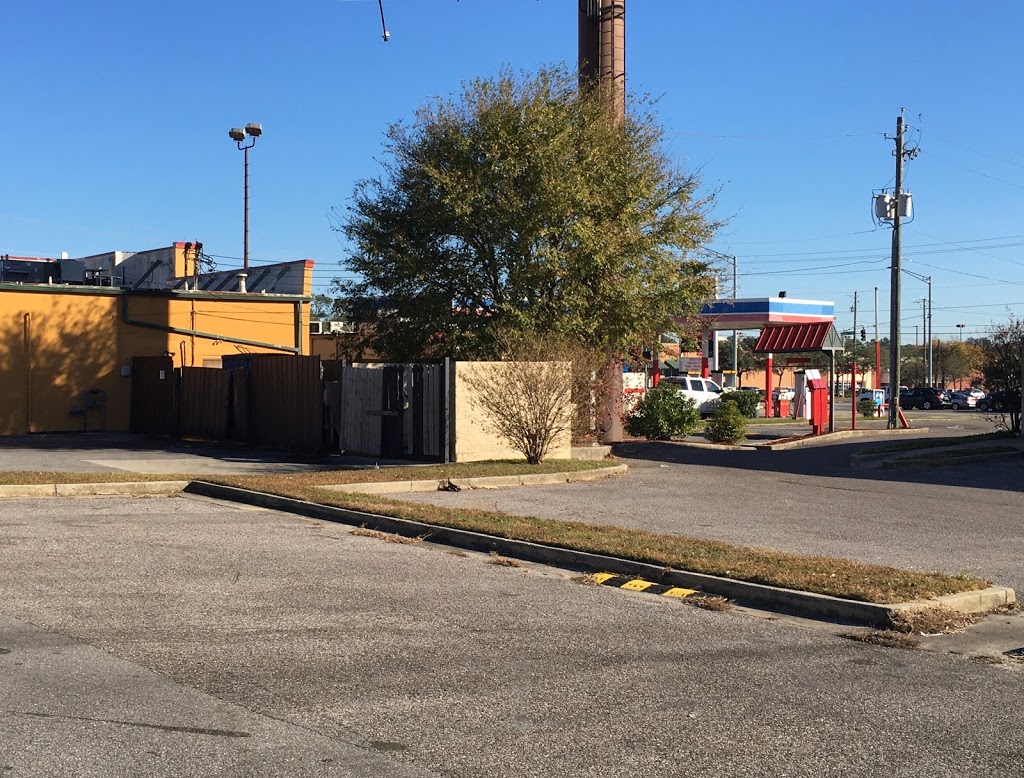 Popeyes Louisiana Kitchen | restaurant | 4009 Airport Blvd, Mobile, AL 36608, USA | 2514472343 OR +1 251-447-2343