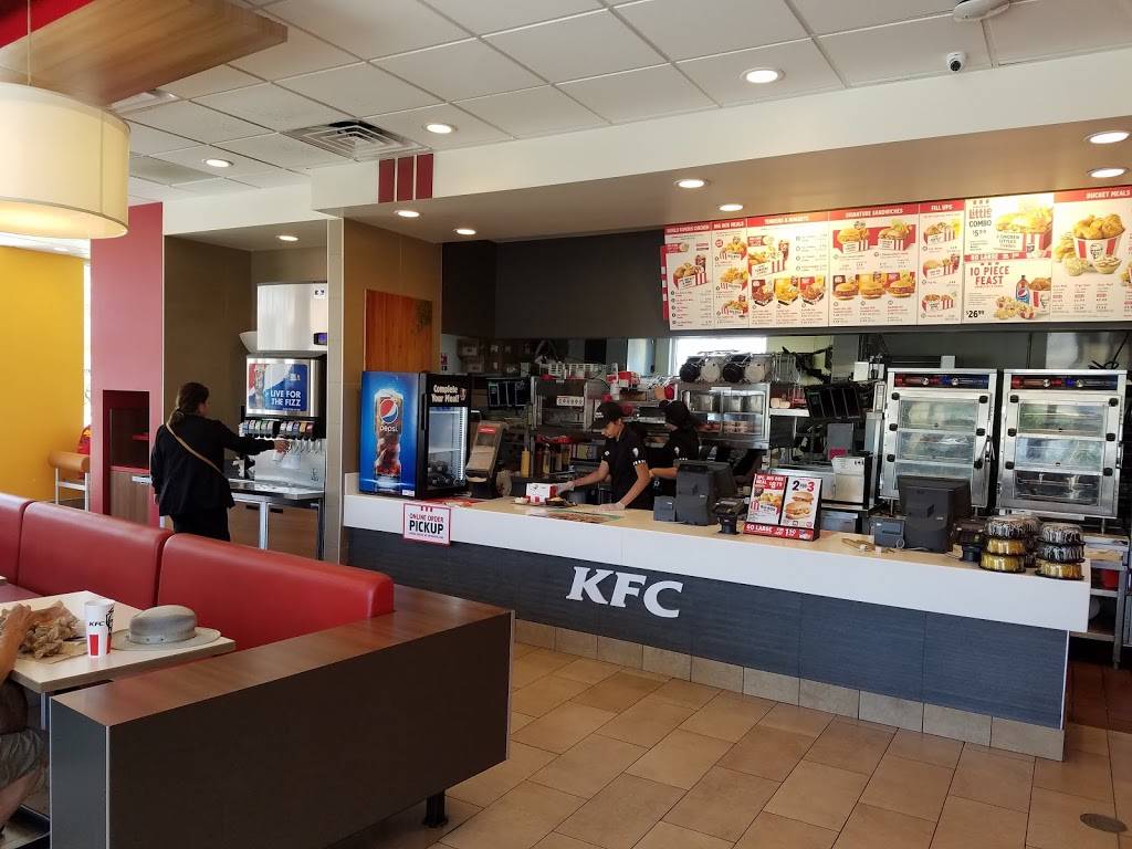 KFC | restaurant | 2674 Mt Vernon Ave, Bakersfield, CA 93305, USA | 6618717400 OR +1 661-871-7400