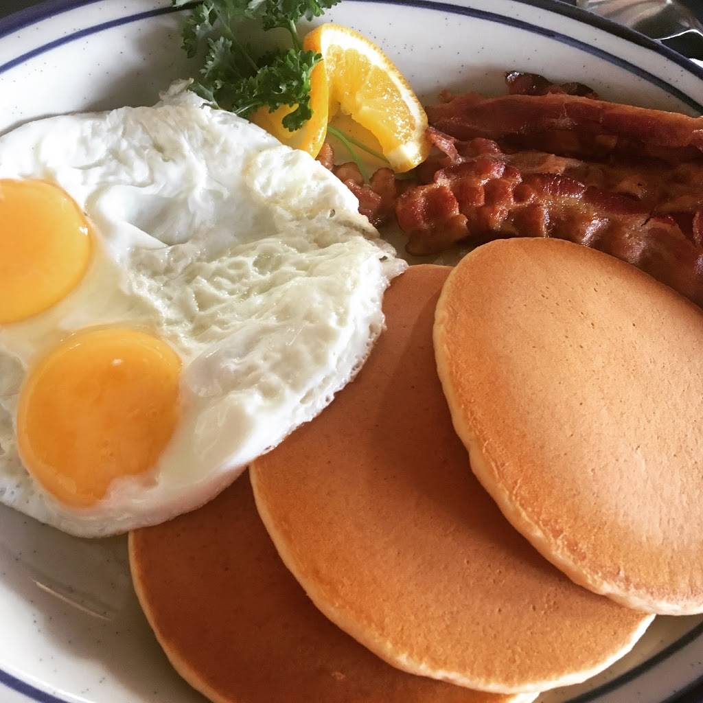 Pacmans | restaurant | Blvd. Benito Juárez 26500, Centro, 22703 Rosarito, B.C., Mexico | 016611201338 OR +52 661 120 1338