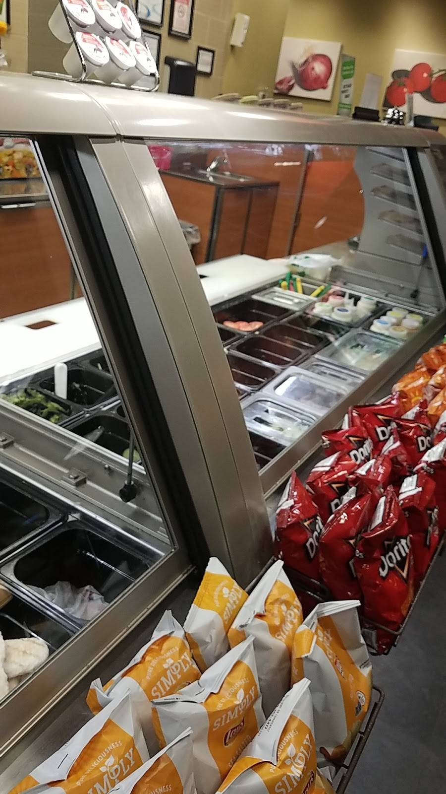 Subway Restaurants | restaurant | 26795 E. Hwy 380, Suite 1100, Magnolia Crossing, Aubrey, TX 76227, USA | 9723476253 OR +1 972-347-6253