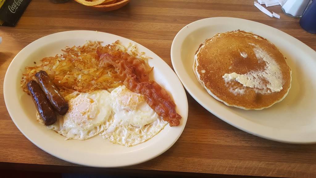 Tejas Cafe | restaurant | 9757 Dyer St, El Paso, TX 79924, USA | 9157551220 OR +1 915-755-1220