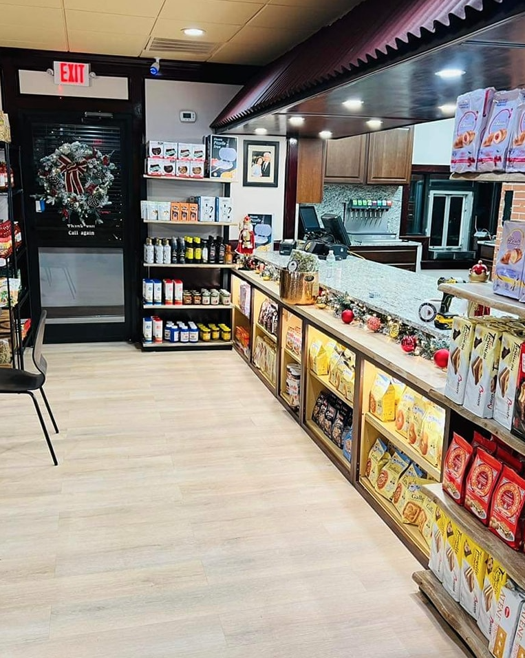 Giovannis Brick Oven Express Italian Market | meal delivery | 233 W Schuylkill Rd, Pottstown, PA 19465, USA | 6107053400 OR +1 610-705-3400