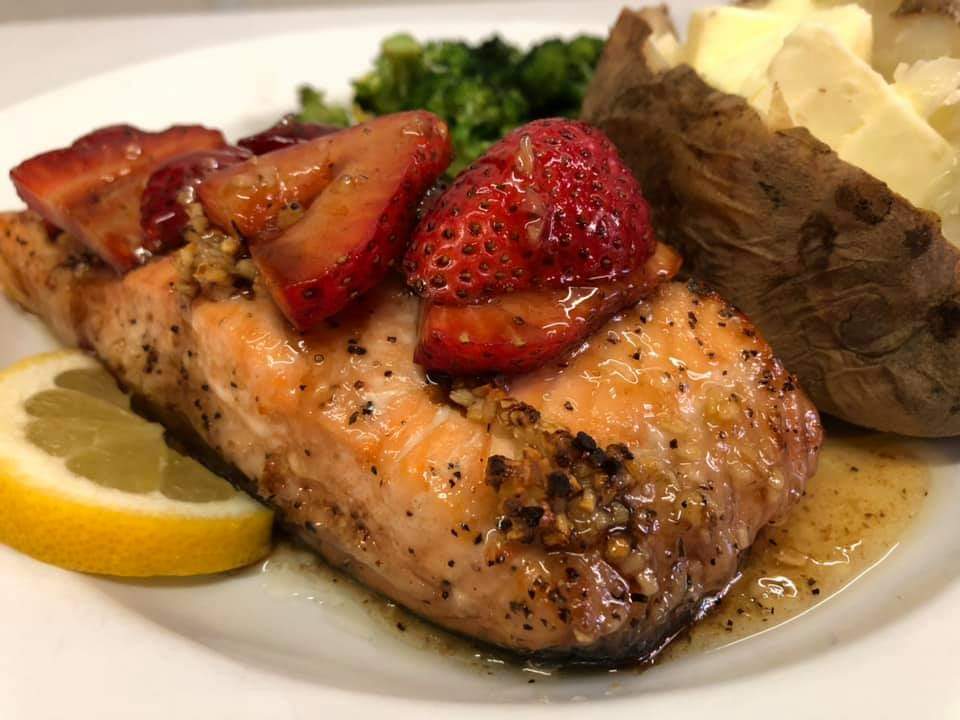 Crooners Lounge | restaurant | 117 S Main St #1414, Fort Scott, KS 66701, USA | 6202249787 OR +1 620-224-9787