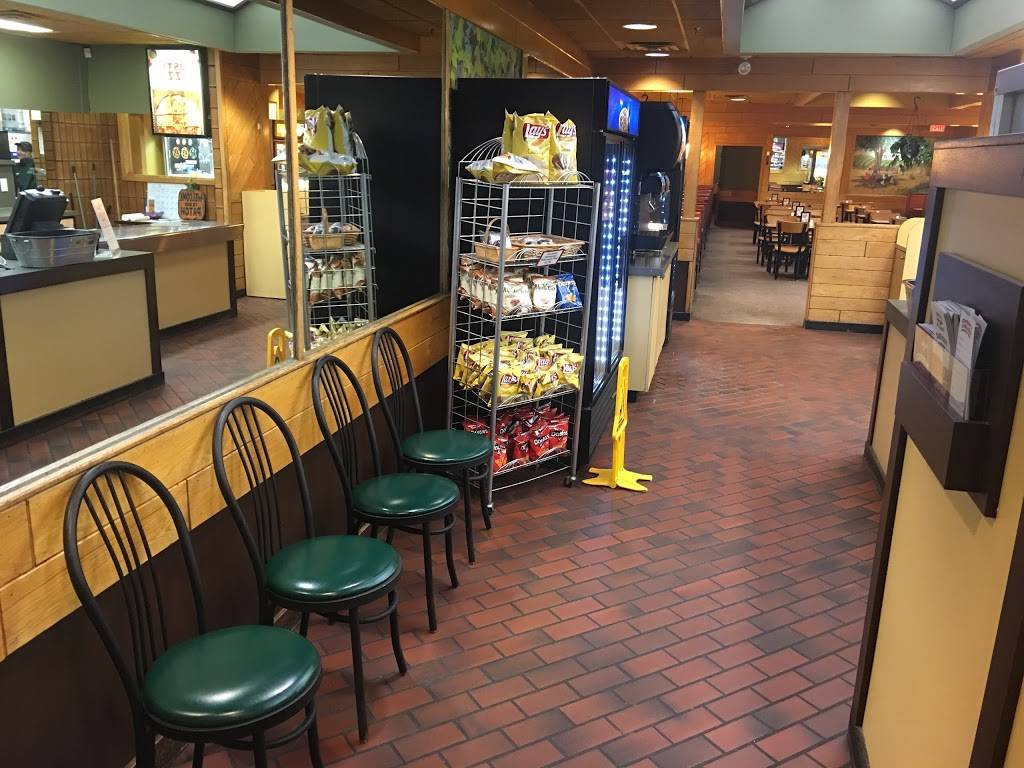 Papa Ginos | restaurant | 233 Broad St, Bridgewater, MA 02324, USA | 5086978137 OR +1 508-697-8137