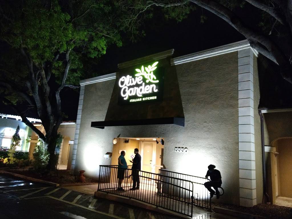 Olive Garden Italian Restaurant | meal takeaway | 5550 N Federal Hwy, Fort Lauderdale, FL 33308, USA | 9547763341 OR +1 954-776-3341