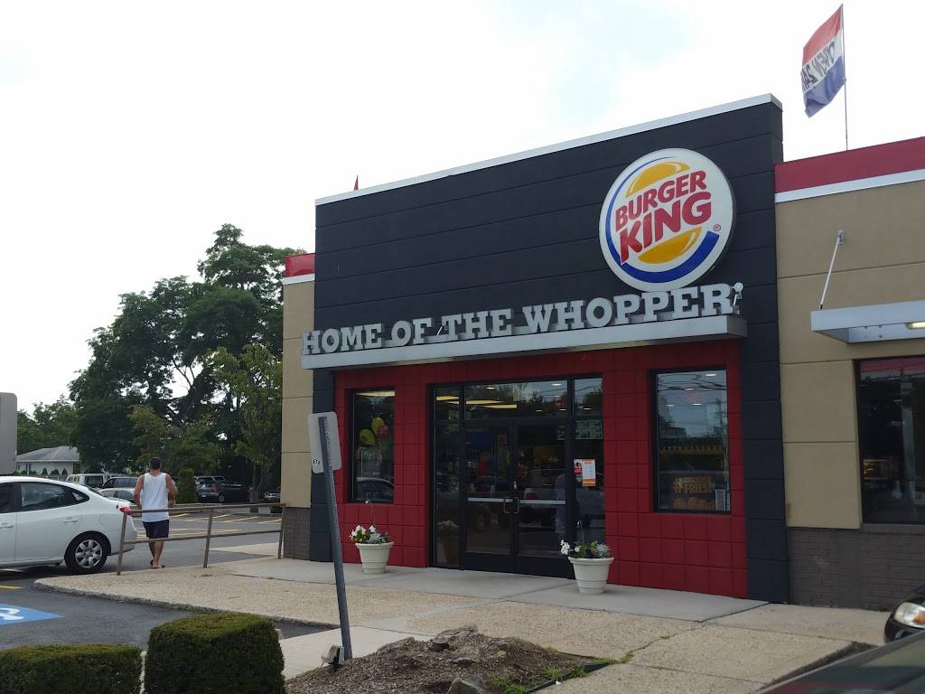 Burger King | restaurant | 501 Old Country Rd, Plainview, NY 11803, USA | 5169355407 OR +1 516-935-5407