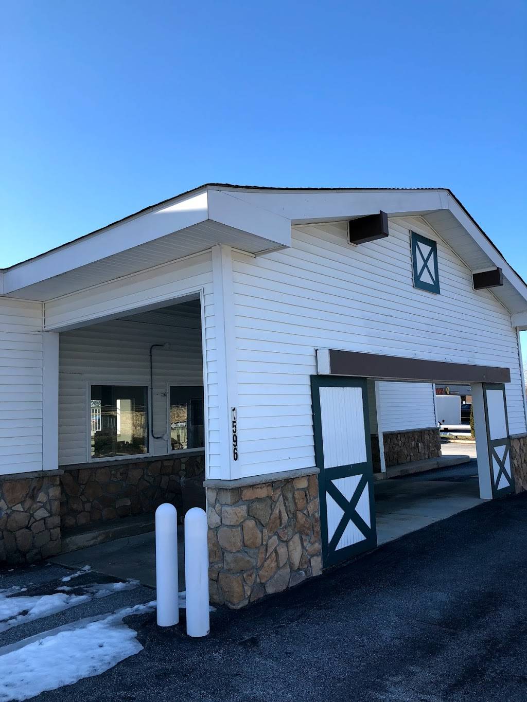 Swiss Farm Stores | restaurant | 1596 Paoli Pike, West Chester, PA 19382, USA | 6103562070 OR +1 610-356-2070