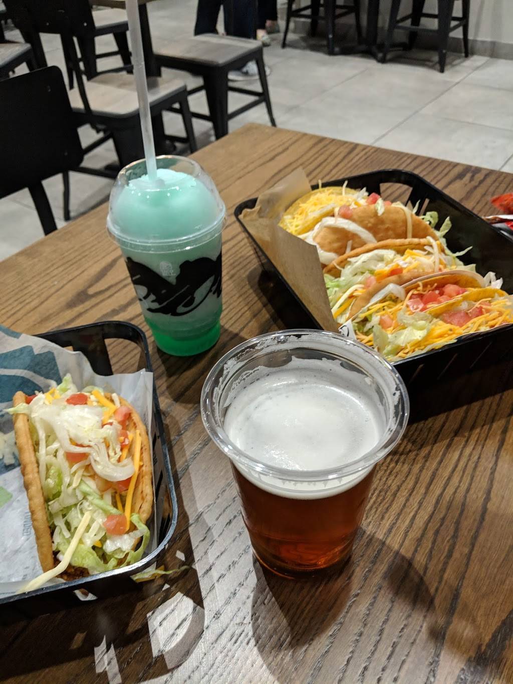 Taco Bell | meal takeaway | 201 W Washington St Suite 105, Phoenix, AZ 85004, USA | 6022964054 OR +1 602-296-4054