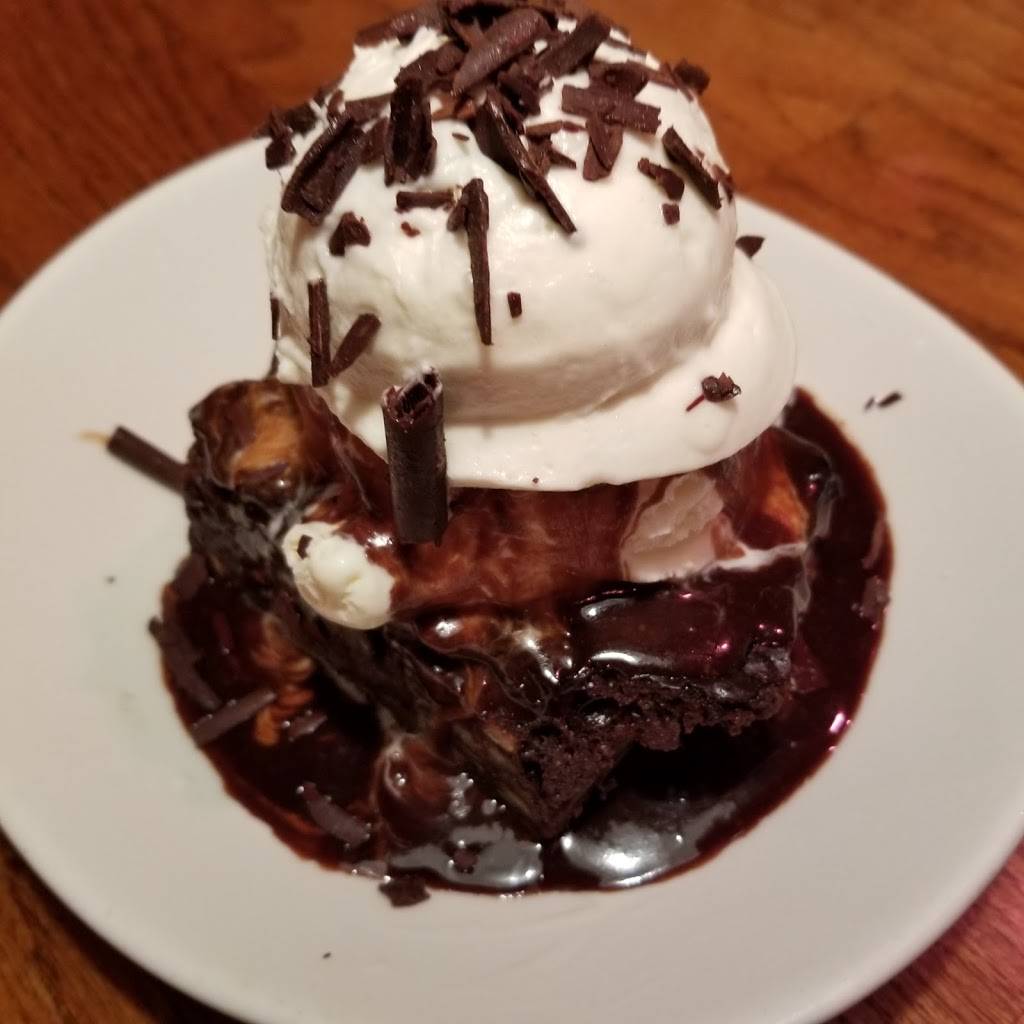 Outback Steakhouse | restaurant | 1637 E Empire St, Bloomington, IL 61701, USA | 3096630455 OR +1 309-663-0455