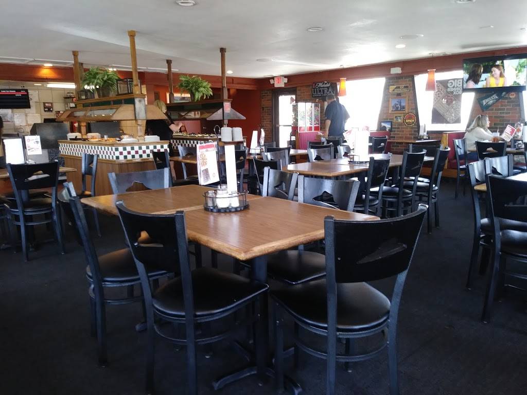 Pizza Hut | meal delivery | 3545 N Yarbrough Dr, El Paso, TX 79925, USA | 9152282679 OR +1 915-228-2679