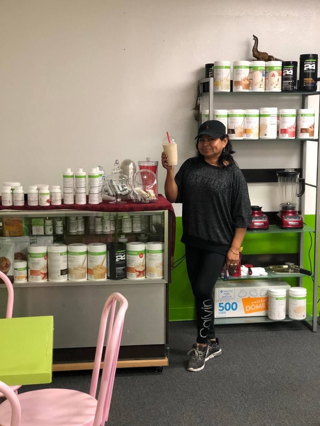 Club de nutrición Herbalife & zumba - Esther | restaurant | 3650 W Camelback Rd, Phoenix, AZ 85019, USA | 6026123372 OR +1 602-612-3372