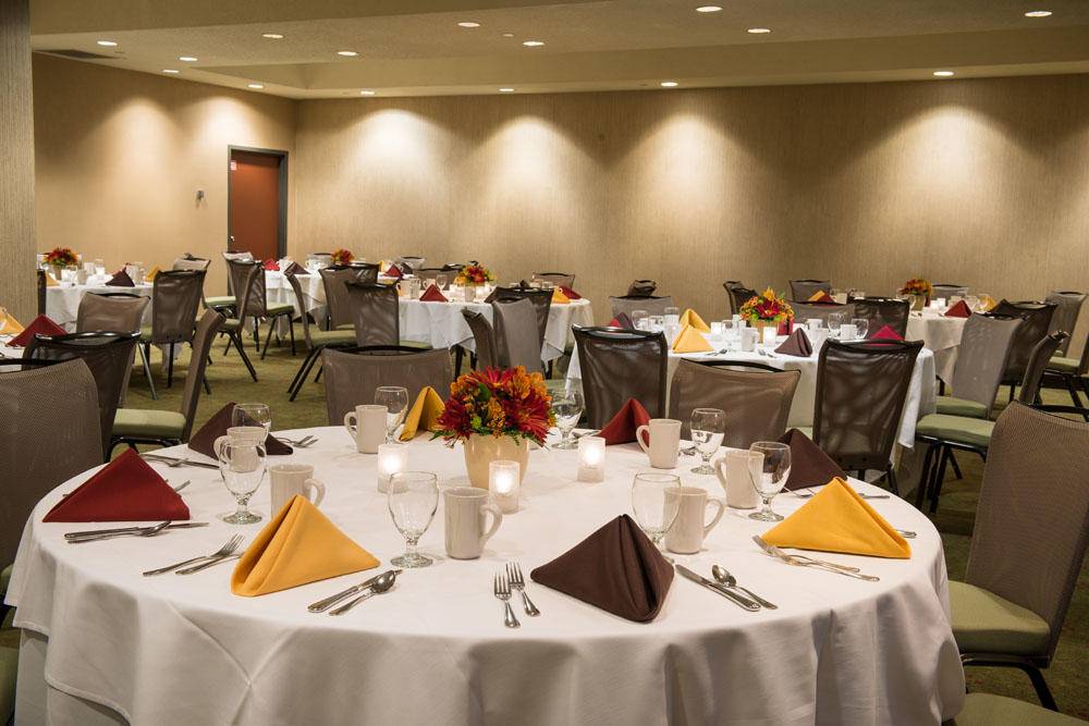 Holiday Inn Grand Rapids Downtown | restaurant | 310 Pearl St NW, Grand Rapids, MI 49504, USA | 6162357611 OR +1 616-235-7611