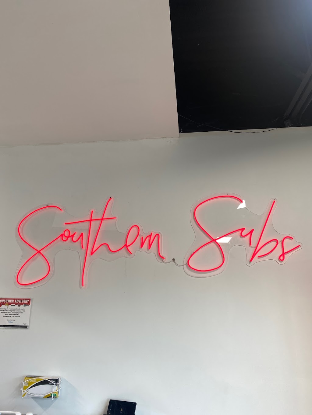 Southern Subs | restaurant | 560 Pine Island Rd Unit 6, North Fort Myers, FL 33903, USA | 2398005433 OR +1 239-800-5433