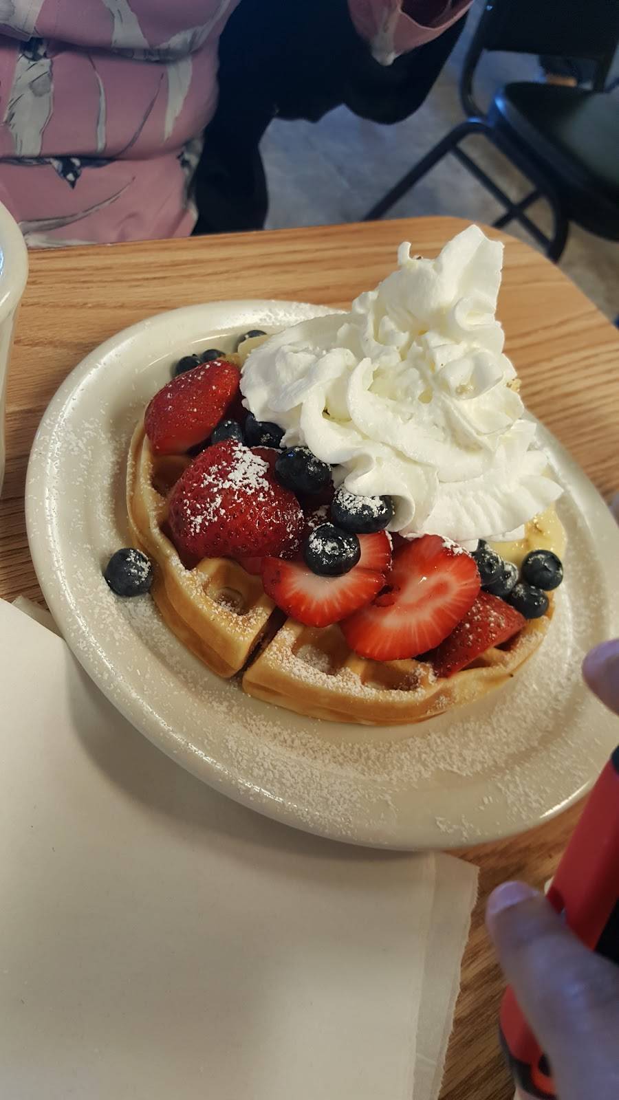 Lincolns Landing | restaurant | 156 Humphrey St, Swampscott, MA 01907, USA | 7815935565 OR +1 781-593-5565