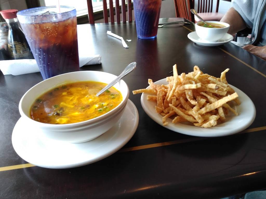 August Moon | restaurant | 3635 Prytania St, New Orleans, LA 70115, USA | 5048995129 OR +1 504-899-5129