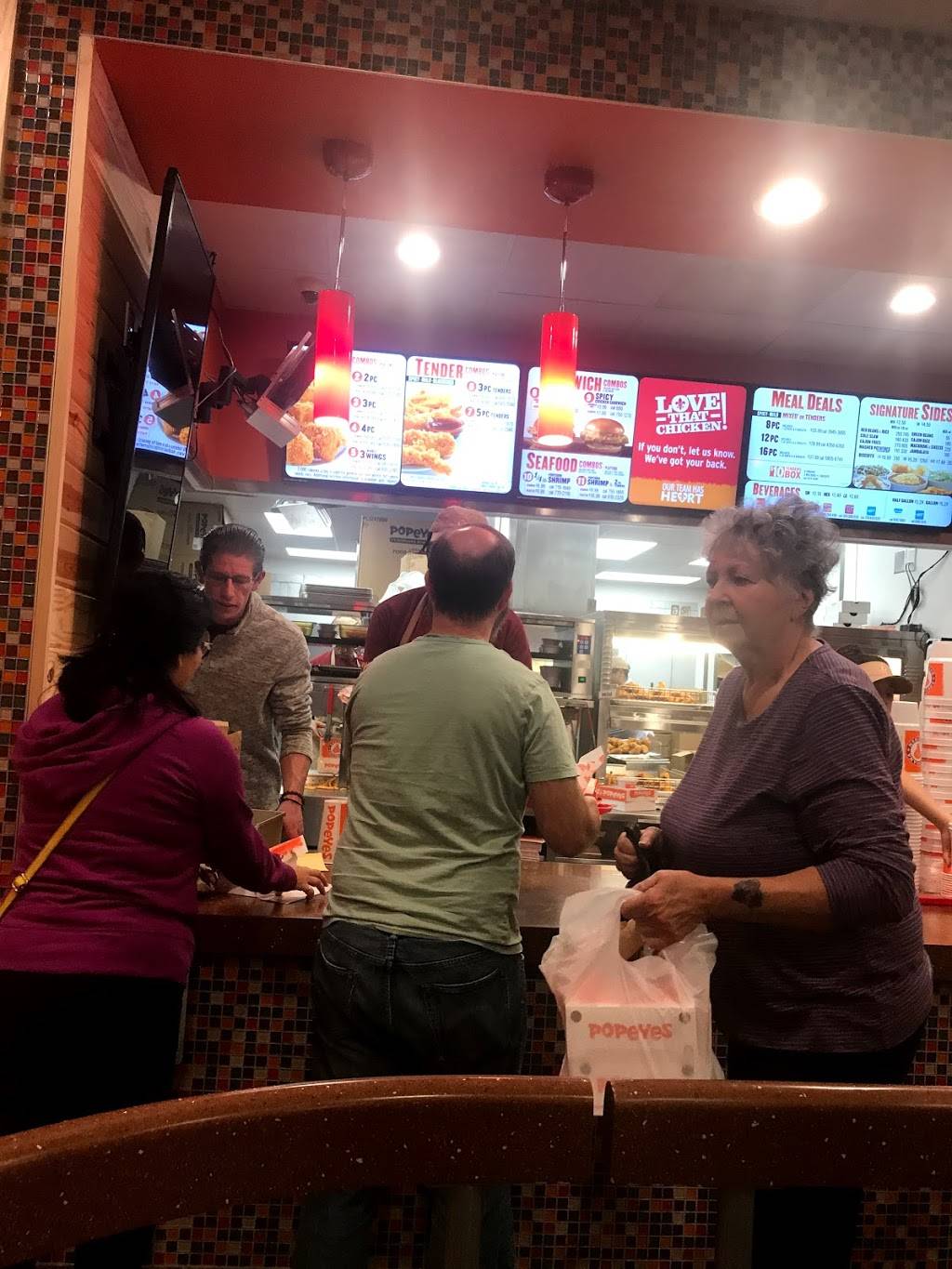 Popeyes Louisiana Kitchen | restaurant | 15809 Imperial Hwy, La Mirada, CA 90638, USA | 5629025855 OR +1 562-902-5855