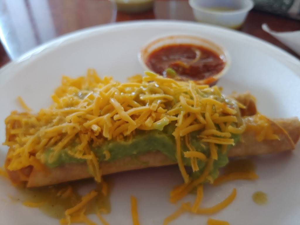 Federicos Mexican Food | restaurant | 14144 N 100th St b100, Scottsdale, AZ 85260, USA | 4808605529 OR +1 480-860-5529