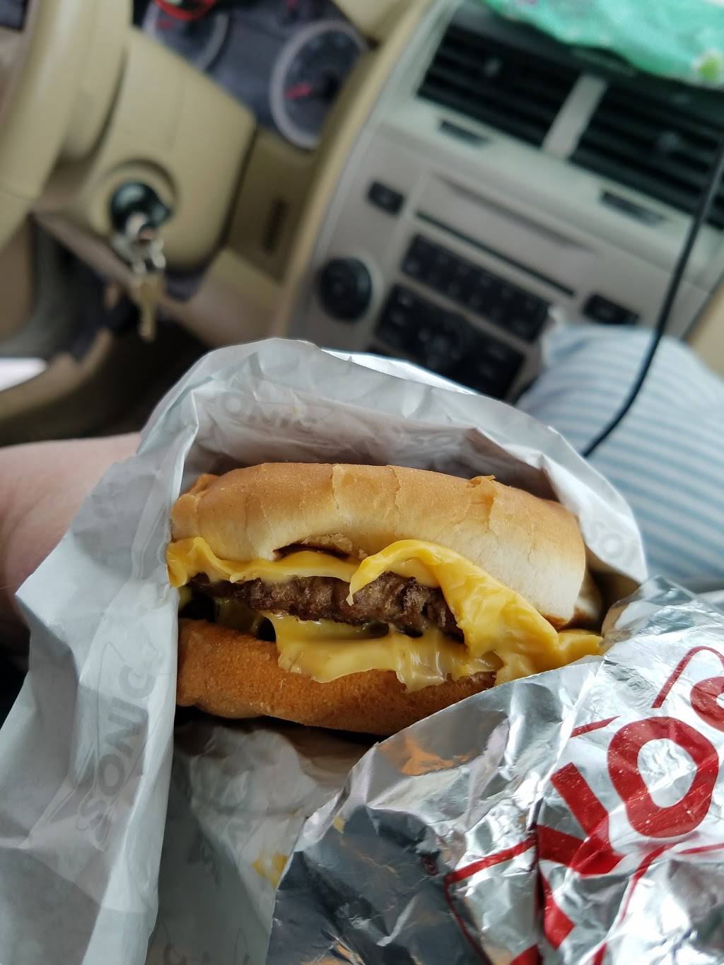 Sonic Drive-In | restaurant | 229 Carson St NW, Elk River, MN 55330, USA | 7634048284 OR +1 763-404-8284