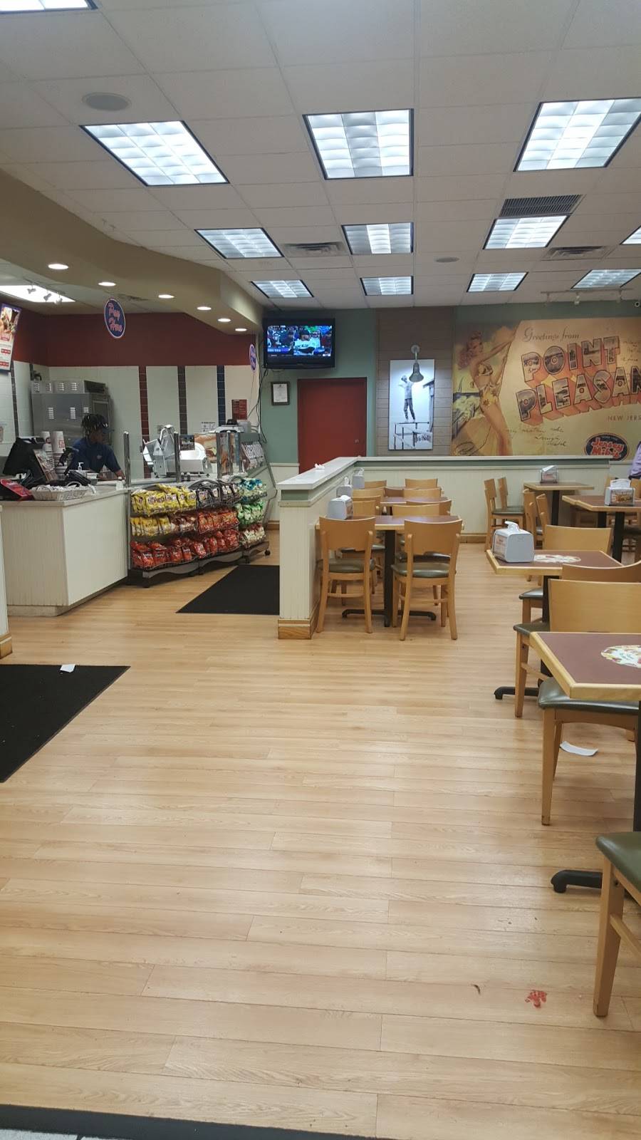 Jersey Mikes Subs | meal takeaway | 2011 Boulevard, Colonial Heights, VA 23834, USA | 8045206080 OR +1 804-520-6080