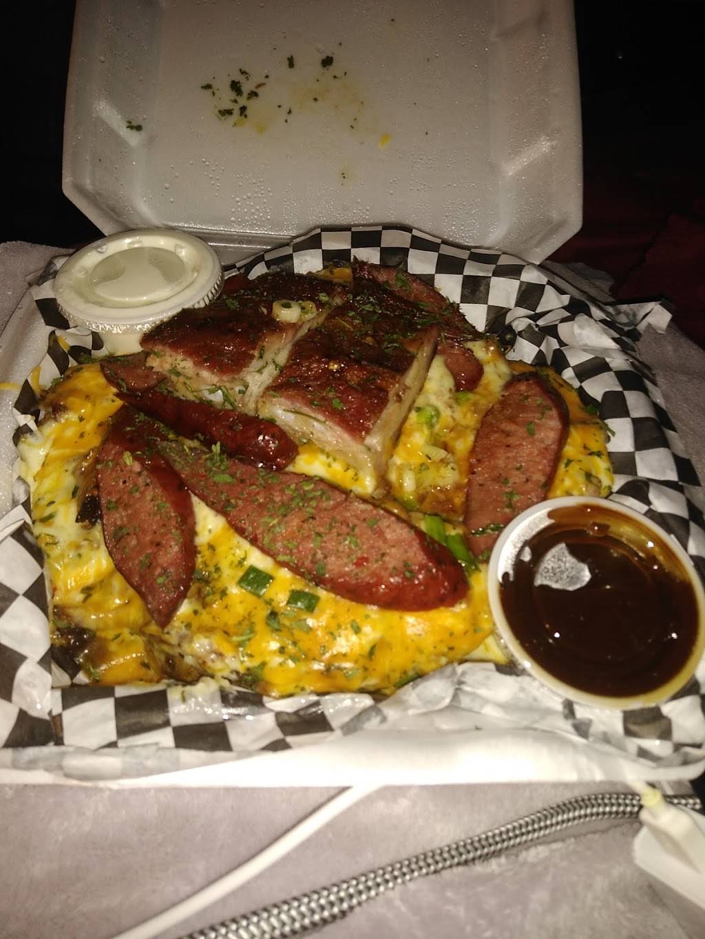 Phat Girlz BBQ & Catering | restaurant | 107 S Main St, Cedar Hill, TX 75104, USA | 4694544040 OR +1 469-454-4040