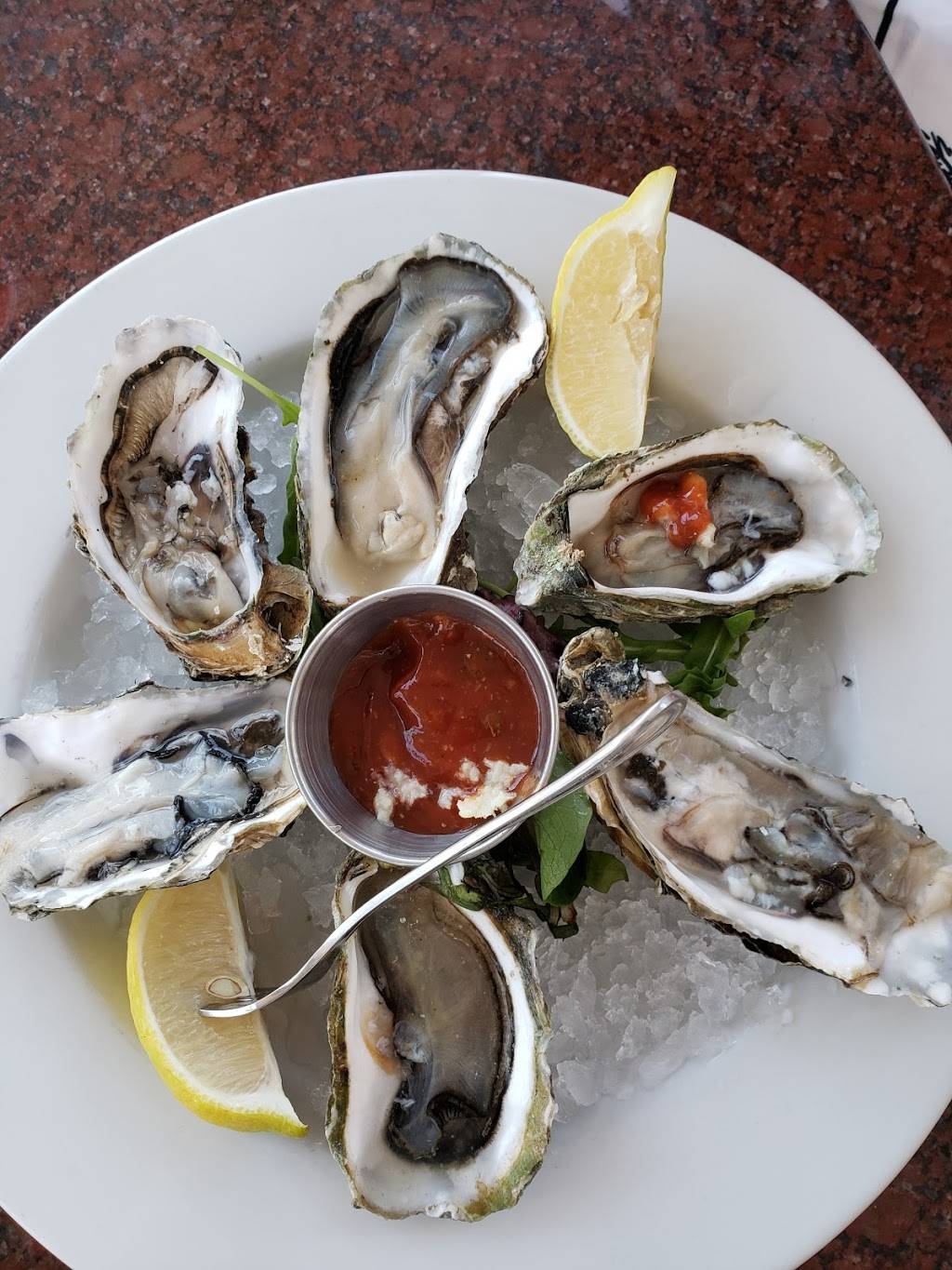 Chucks Waterfront Grill | restaurant | 113 Harbor Way Ste 180, Santa Barbara, CA 93109, USA | 8055641200 OR +1 805-564-1200