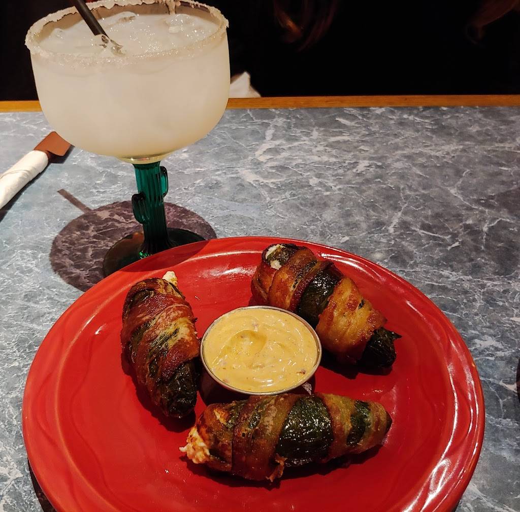 La Casa Bar & Grill | restaurant | 30 S Main St, St Albans City, VT 05478, USA | 8025285944 OR +1 802-528-5944