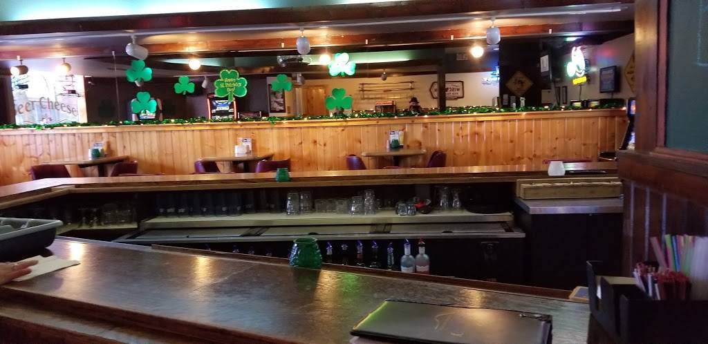 The Beer Cheese Bar and Grill | restaurant | 2 S Main St, Rice Lake, WI 54868, USA | 7152342527 OR +1 715-234-2527
