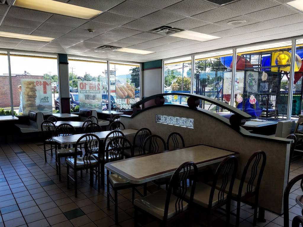 Burger King | restaurant | 1617 E Main St, Waynesboro, PA 17268, USA | 7177650300 OR +1 717-765-0300