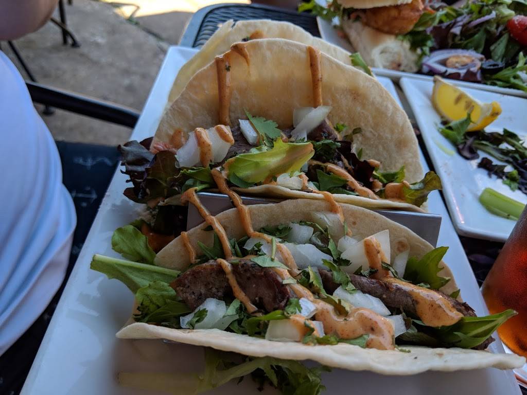 Shottis Point | restaurant | 701 E Fort Ave, Baltimore, MD 21230, USA | 4437596497 OR +1 443-759-6497