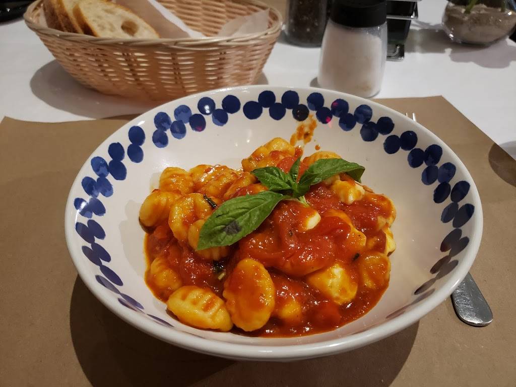 Pasta-go Ocean Drive | restaurant | 444 Ocean Dr, Miami Beach, FL 33139, USA | 3054548166 OR +1 305-454-8166