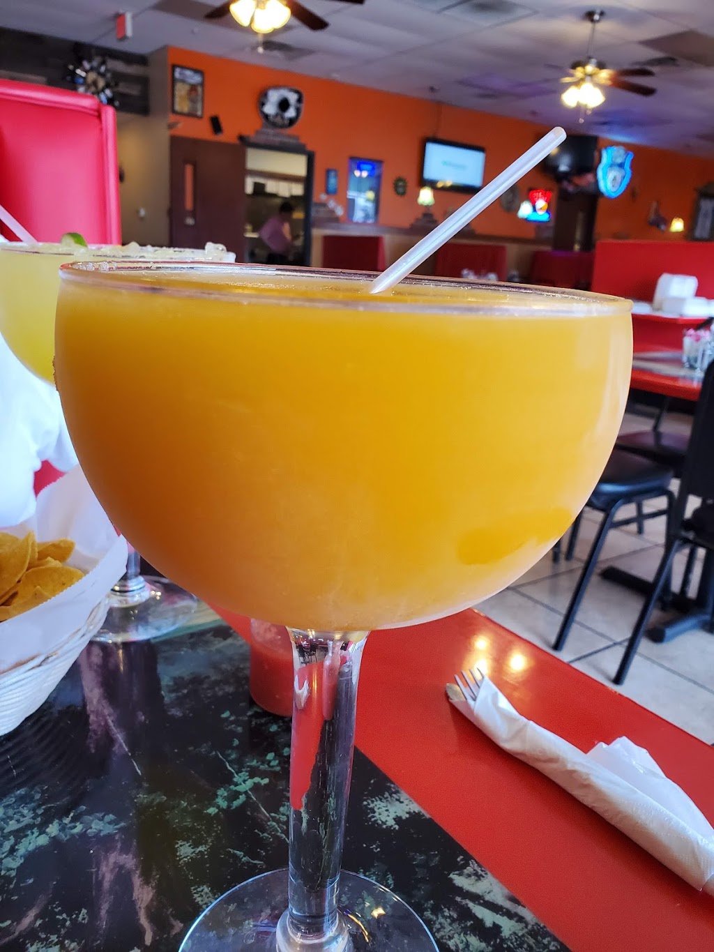 La Fiesta Charra | restaurant | 3079 Floyd Blvd, Sioux City, IA 51104, USA | 7122391005 OR +1 712-239-1005