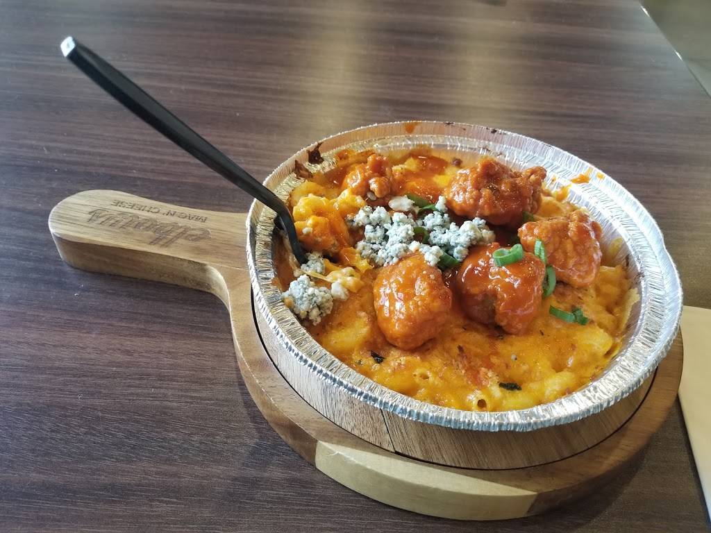 Elbows Mac N Cheese | restaurant | 3757 S Gilbert Rd, Gilbert, AZ 85297, USA | 4806565899 OR +1 480-656-5899