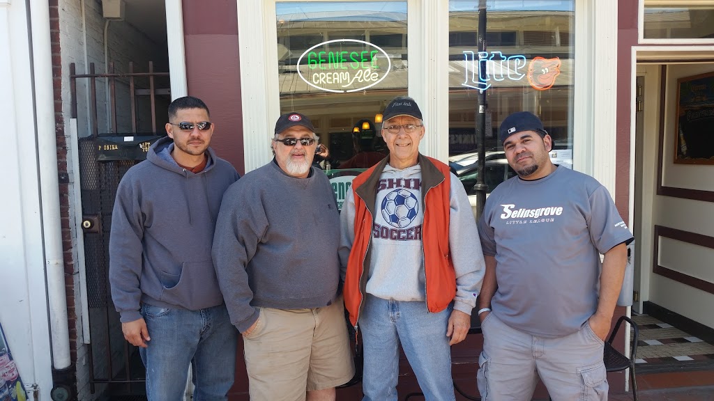 Lil Phils | restaurant | 706 S Broadway, Baltimore, MD 21231, USA | 4103427445 OR +1 410-342-7445