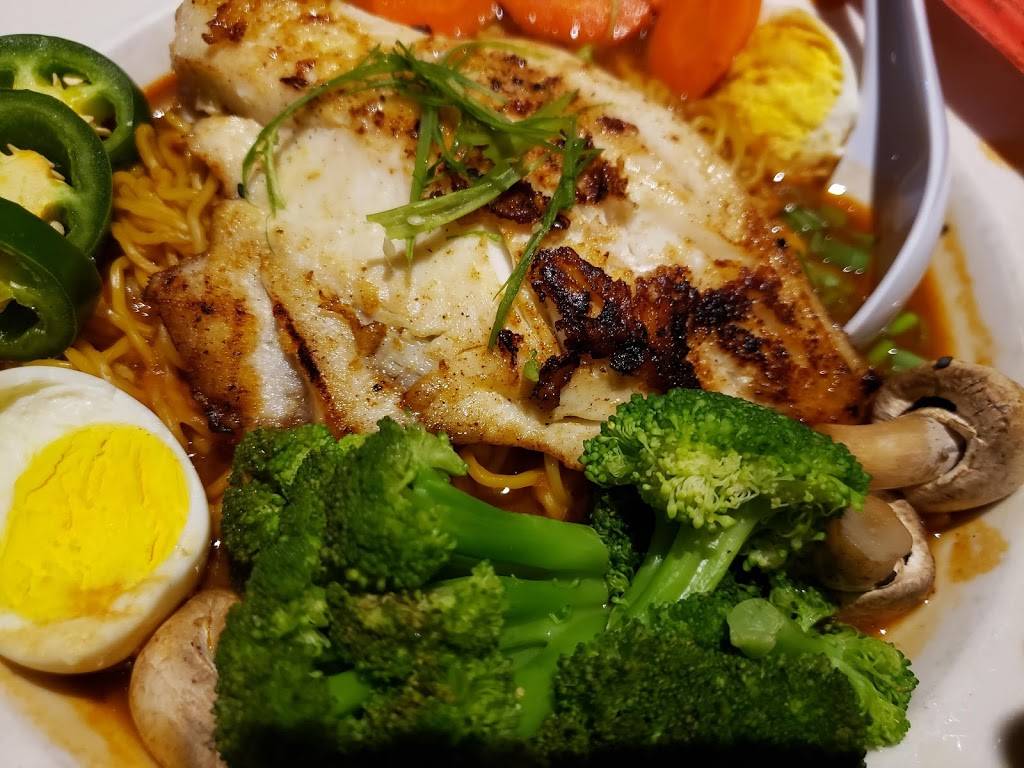 Pearls Oyster Bar | restaurant | 5641 N Classen Blvd, Oklahoma City, OK 73118, USA | 4058488008 OR +1 405-848-8008