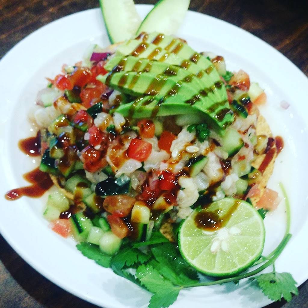 Mariscos Del Pacifico | restaurant | 10436 Magnolia Ave, Riverside, CA 92505, USA | 9515886758 OR +1 951-588-6758