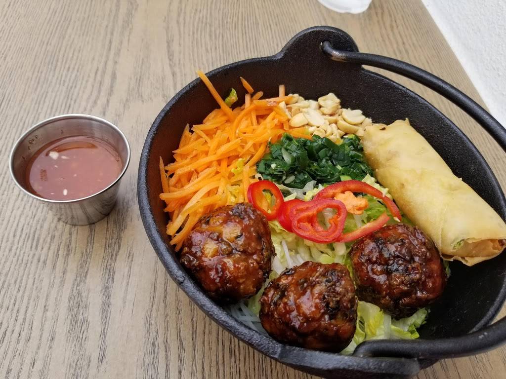 Social Monk | restaurant | 4000 Thousand Oaks Blvd Spc C1, Westlake Village, CA 91362, USA | 8053708290 OR +1 805-370-8290