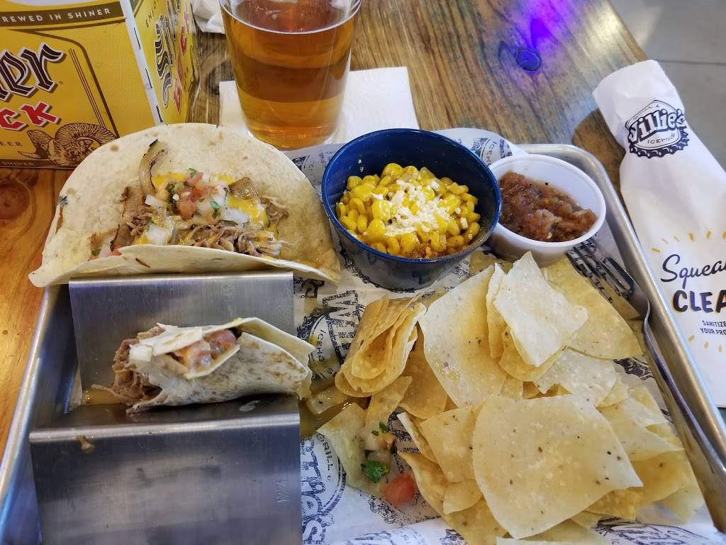 Willies Grill & Icehouse | restaurant | 1301 S IH 35 Frontage Rd, Georgetown, TX 78626, USA | 5127131313 OR +1 512-713-1313