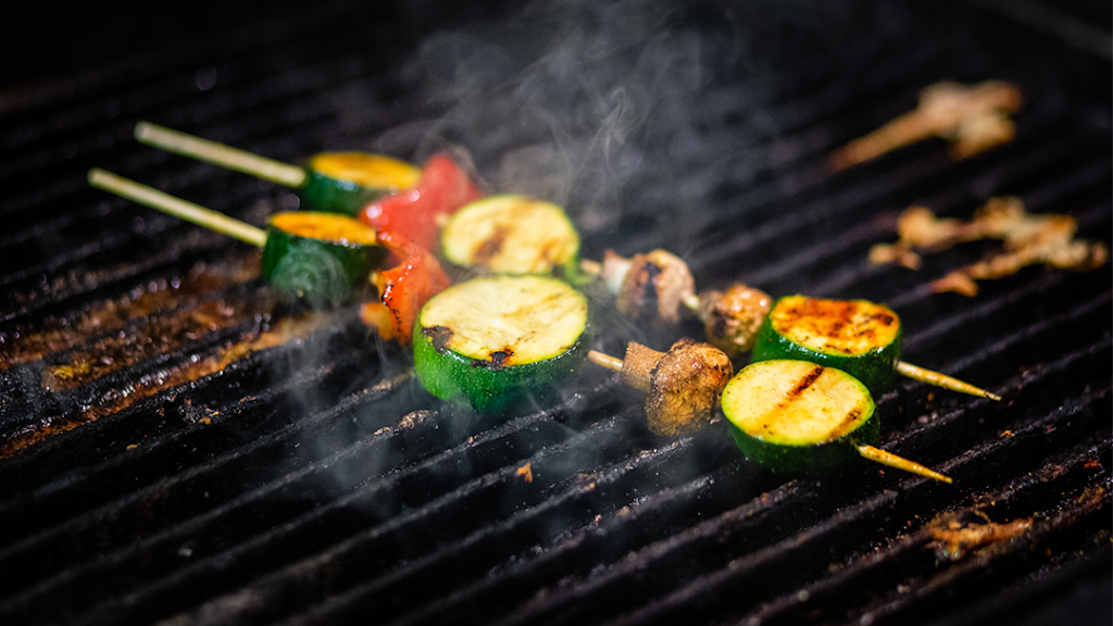 Tucsons Steakhouse Saloon & Grill | restaurant | 2750 S 9th St, Salina, KS 67401, USA | 7858209595 OR +1 785-820-9595