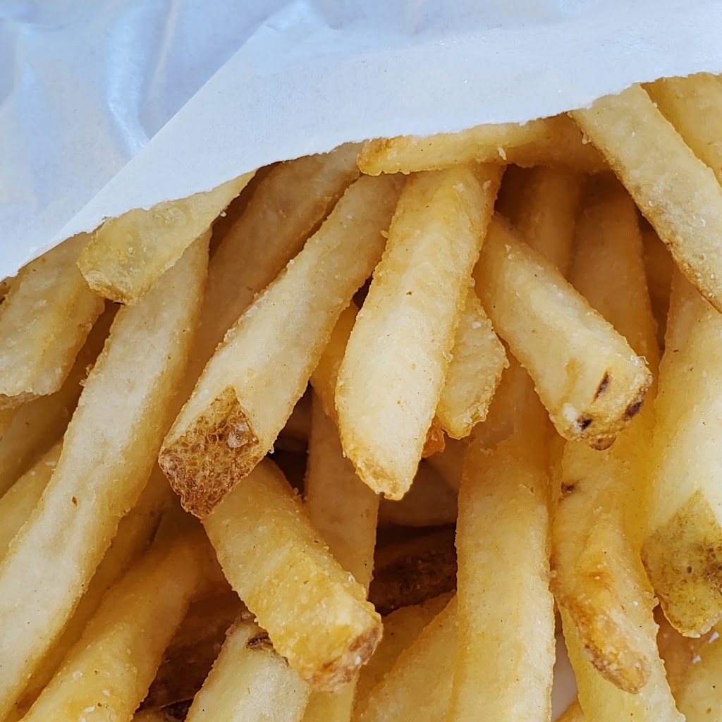 Sno Cap Drive In | restaurant | 380 W Cascade Ave, Sisters, OR 97759, USA | 5415496151 OR +1 541-549-6151