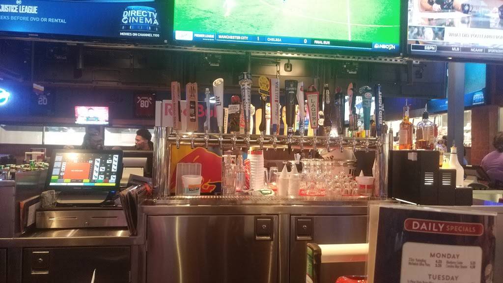 Kickback Jacks Great Food Great Fun | restaurant | 918 W Club Blvd, Durham, NC 27701, USA | 9192869199 OR +1 919-286-9199