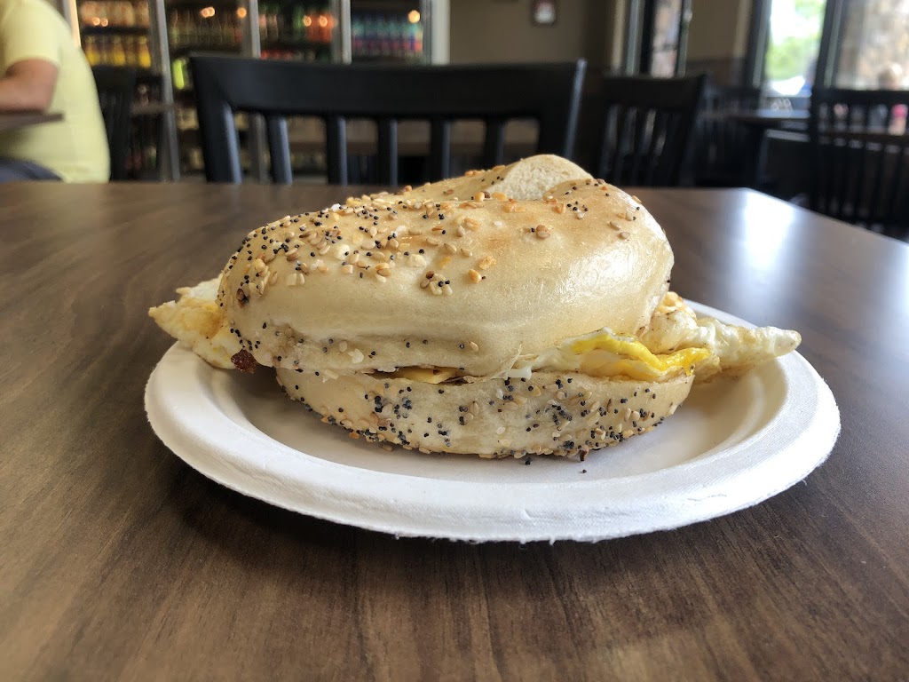 Poppyseeds Bagels | bakery | 1311 Chestnut Ln, Matthews, NC 28104, USA | 7042340247 OR +1 704-234-0247