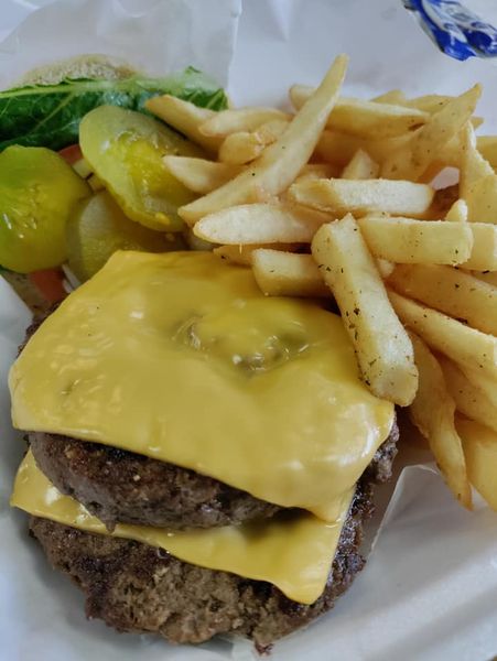 Double Backz Breakfast and Burgers | restaurant | 3916 Indiana Ave, Kansas City, MO 64128, USA | 8169979333 OR +1 816-997-9333