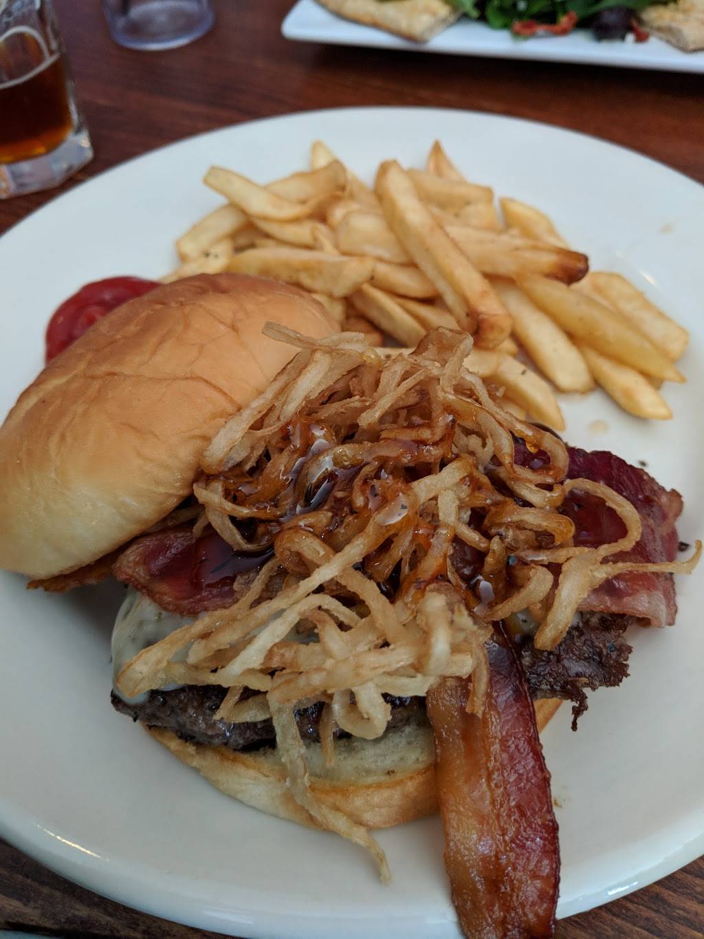 Grumpys Bar & Grill | restaurant | 2801 Snelling Ave, Roseville, MN 55113, USA | 6513791180 OR +1 651-379-1180