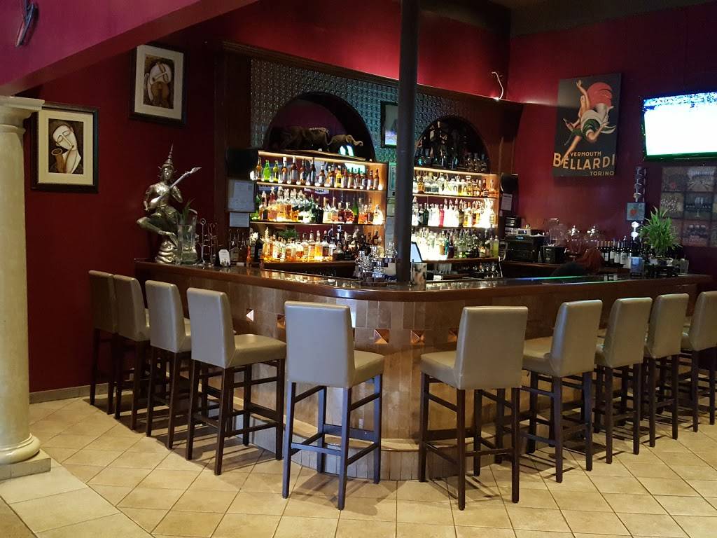 Thipi Thai - La Grange | restaurant | 2324, 25 Calendar Avenue, La Grange, IL 60525, USA | 7085881002 OR +1 708-588-1002