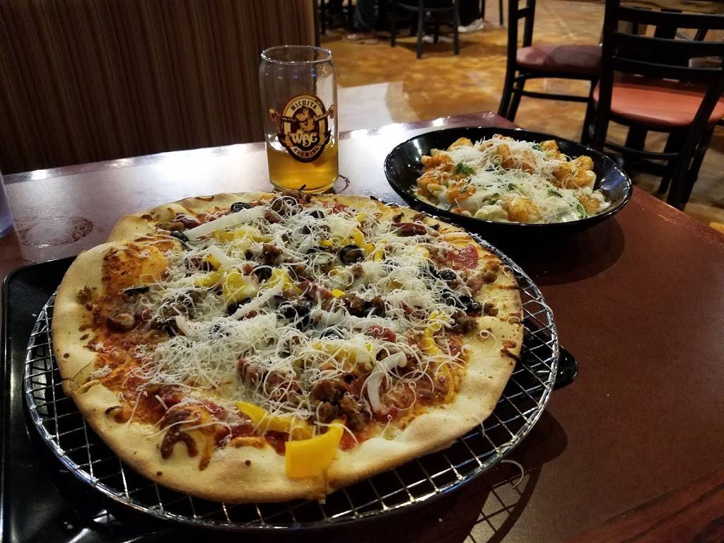 Wichita Brewing Co. & Pizzeria | restaurant | 535 N Woodlawn Blvd #375, Wichita, KS 67208, USA | 3164404885 OR +1 316-440-4885