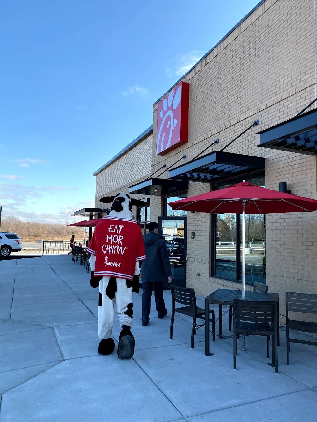Chick-fil-A | restaurant | 13050 S Cicero Ave, Crestwood, IL 60445, USA | 7082152660 OR +1 708-215-2660