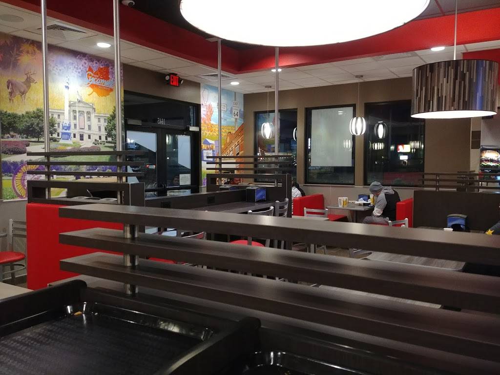 Hardees | restaurant | 1645 Dekalb Ave, Sycamore, IL 60178, USA | 7792224971 OR +1 779-222-4971